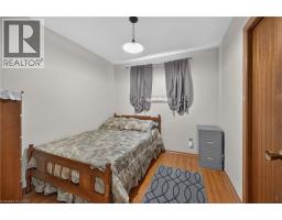5 KENTLEY Drive - 16