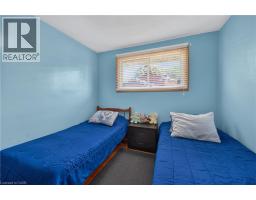 5 KENTLEY Drive - 18