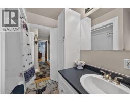 5 KENTLEY Drive - 25