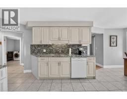 42 HILLGARDEN Avenue - 11