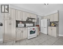 42 HILLGARDEN Avenue - 16