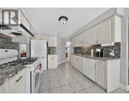 42 HILLGARDEN Avenue - 17