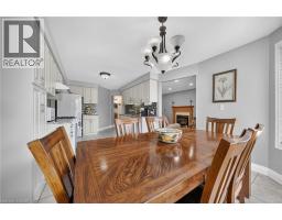 42 HILLGARDEN Avenue - 19