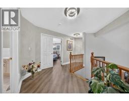 42 HILLGARDEN Avenue - 27