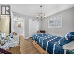 42 HILLGARDEN Avenue - 29