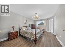 42 HILLGARDEN Avenue - 30