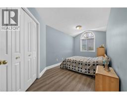 42 HILLGARDEN Avenue - 36