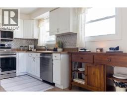 111 LARCH Street - 15