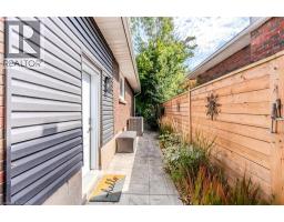 23 WEST HAMPTON Road - 41