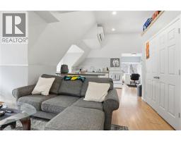 147 EMERALD Street S - 32