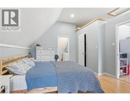 147 EMERALD Street S - 40