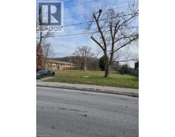 862 NIAGARA Street N - 3