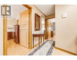 53 GLOVER Road - 30