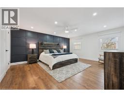 601 SANDRINGHAM Drive - 18