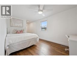 601 SANDRINGHAM Drive - 23