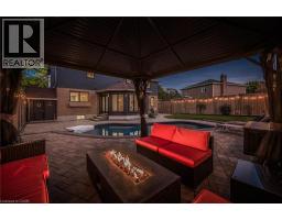 601 SANDRINGHAM Drive - 3