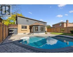 601 SANDRINGHAM Drive - 37