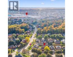 601 SANDRINGHAM Drive - 39