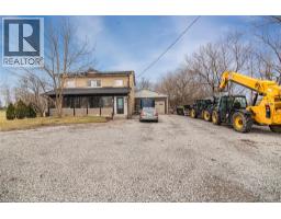 443 ELEVENTH Road E - 1