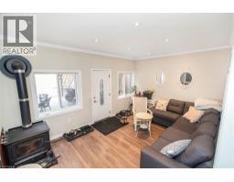 443 ELEVENTH Road E - 17