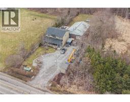 443 ELEVENTH Road E - 3