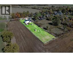 8 TALBOT Road - 37