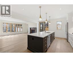 8946 CREDITVIEW Road - 12