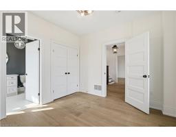 8946 CREDITVIEW Road - 38