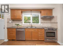 285 SURREY Drive - 13