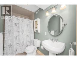 285 SURREY Drive - 21