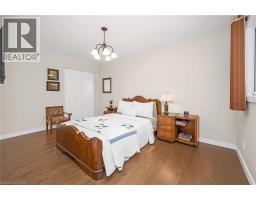 285 SURREY Drive - 23