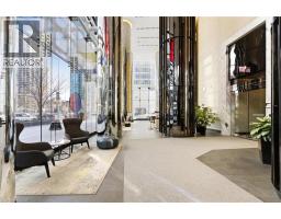10 YORK Street UnitNo. 3807 - 32