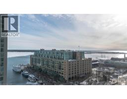 10 YORK Street UnitNo. 3807 - 42