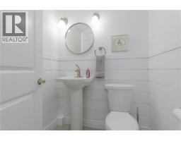 64 MARCY Crescent - 32