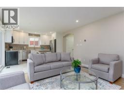 64 MARCY Crescent - 9
