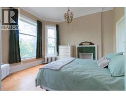 347 QUEEN Street S - 20