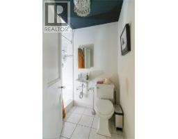 347 QUEEN Street S - 22