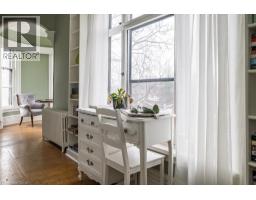 347 QUEEN Street S - 36
