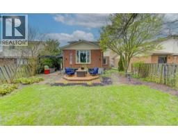 108 CLEARWATER Crescent - 44