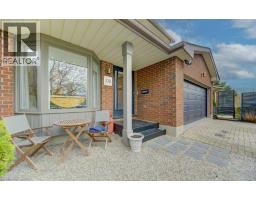 108 CLEARWATER Crescent - 6