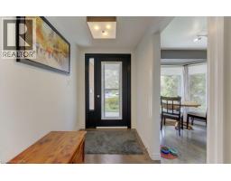 108 CLEARWATER Crescent - 7