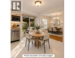 90 LYNNETTE Drive - 11