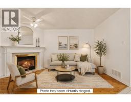 90 LYNNETTE Drive - 2