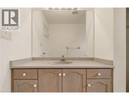 90 LYNNETTE Drive - 40