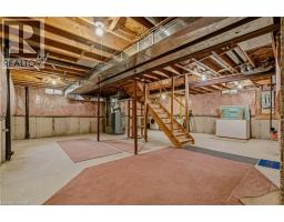 90 LYNNETTE Drive - 42