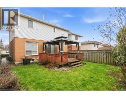 90 LYNNETTE Drive - 44
