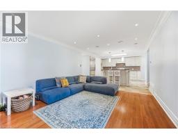 34 LORRAINE Crescent - 13