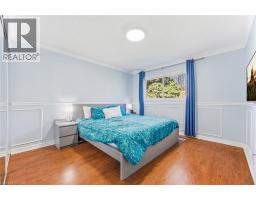 34 LORRAINE Crescent - 15