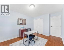 34 LORRAINE Crescent - 22