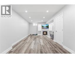 34 LORRAINE Crescent - 25